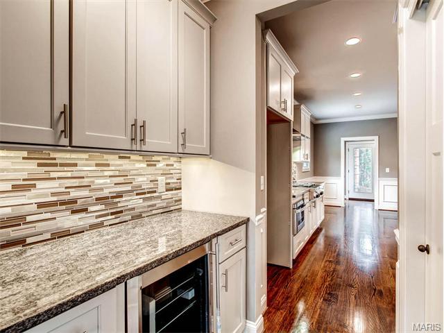 9 Enfield Rd, Olivette, MO 63132 photo 12