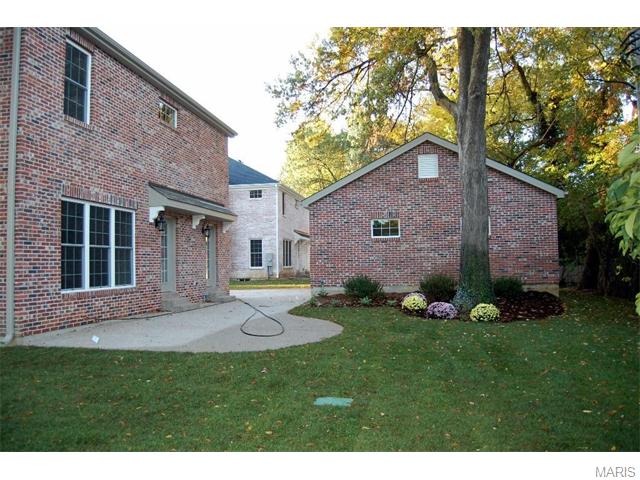 9 Enfield Rd, Olivette, MO 63132 photo 27