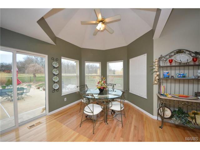 2130 Chickadee Ct, O'fallon, MO 63366 photo 9