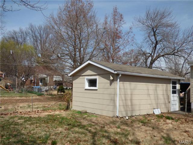 3720 Risch, Saint Louis, MO 63125 photo 20