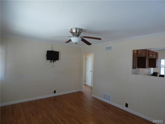 3720 Risch, Saint Louis, MO 63125 photo 4