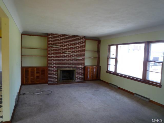 5 Rolling Hills Dr, Black Jack, MO 63033 photo 2