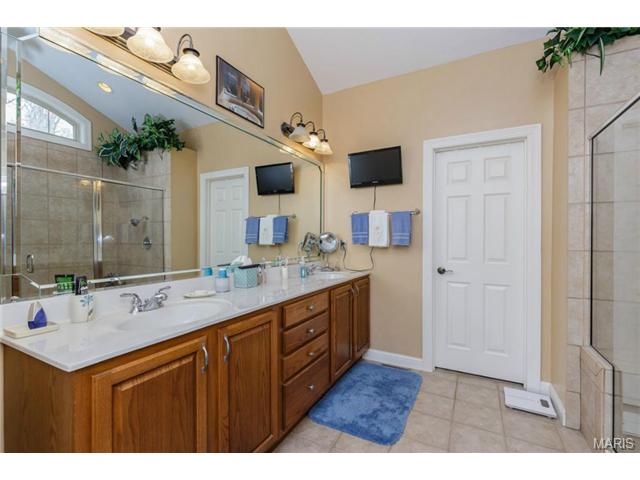 10 Hawk Forest Ct, Defiance, MO 63341 photo 18