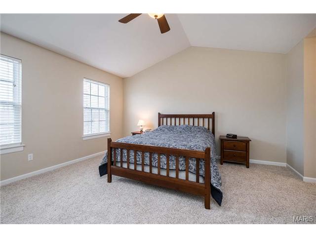 1032 Stone Spring Ct, Eureka, MO 63025 photo 13