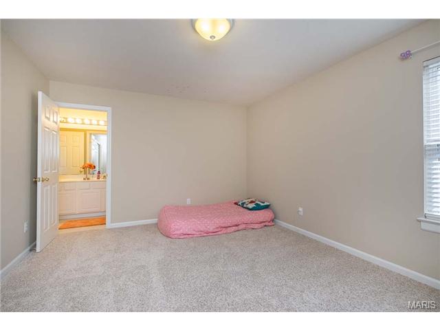 1032 Stone Spring Ct, Eureka, MO 63025 photo 18