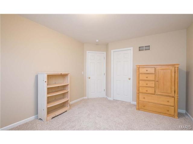 1032 Stone Spring Ct, Eureka, MO 63025 photo 16