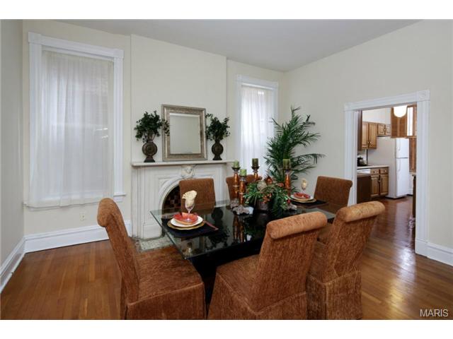 2342 Albion Pl, Saint Louis, MO 63104 photo 5
