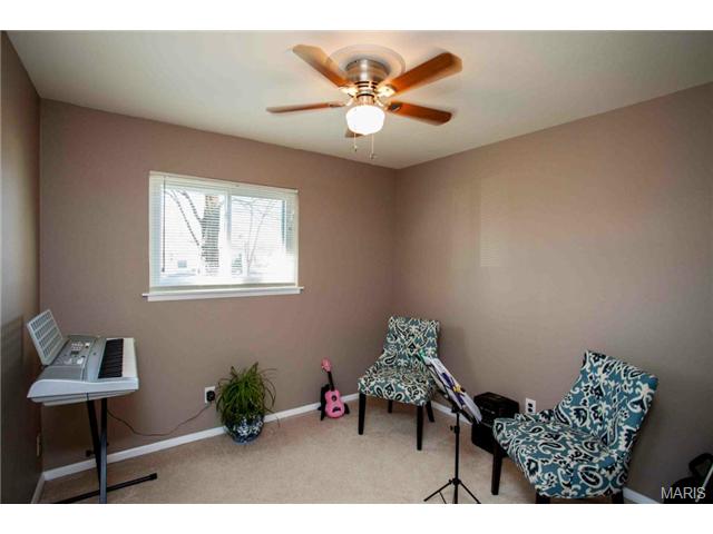 403 Allen Dr, O'fallon, MO 63366 photo 9