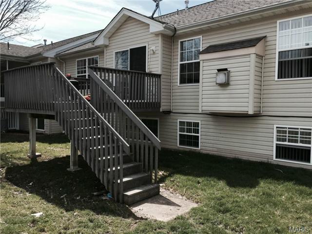 32 Piepers Glen Ct, O'fallon, MO 63366 photo 2