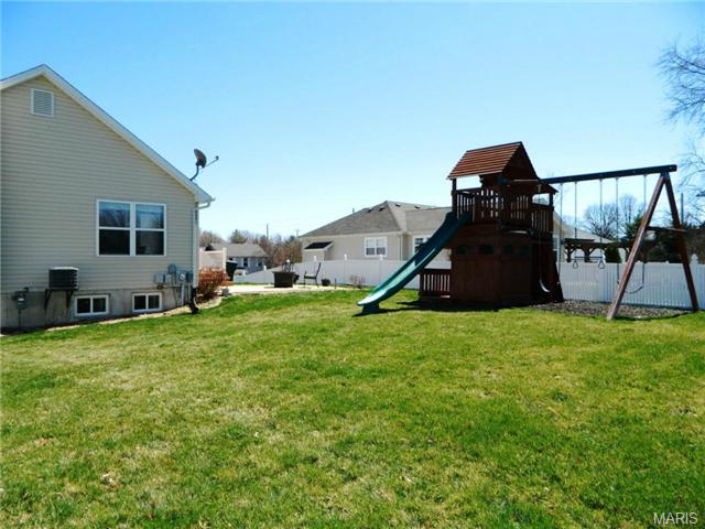 809 Woolwick Ct, Saint Charles, MO 63304 photo 25