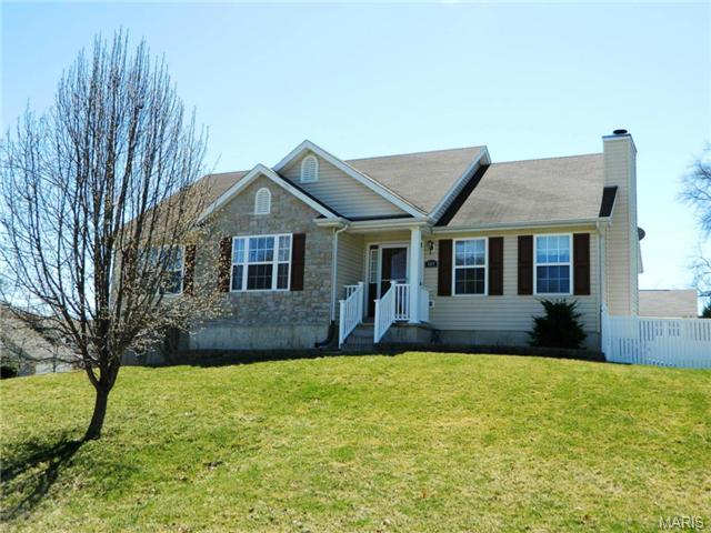 809 Woolwick Ct, Saint Charles, MO 63304 photo 1