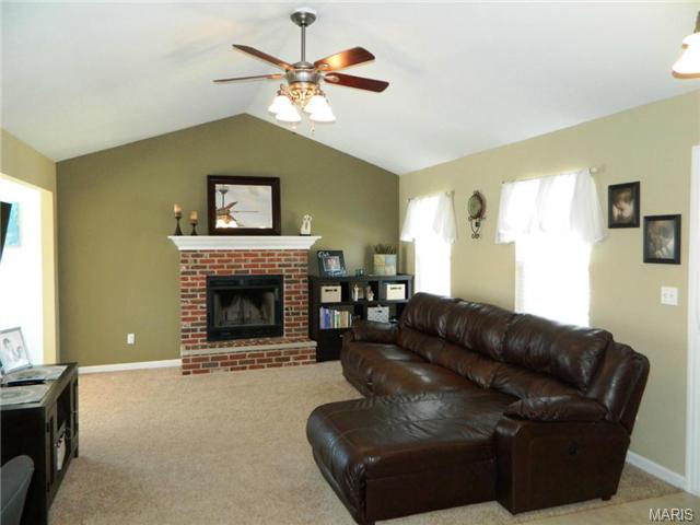 809 Woolwick Ct, Saint Charles, MO 63304 photo 10