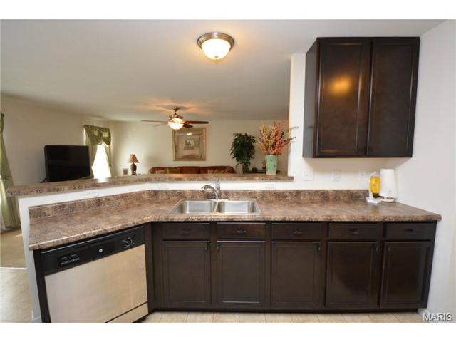332 Wild Oak Dr, O'fallon, MO 63368 photo 8