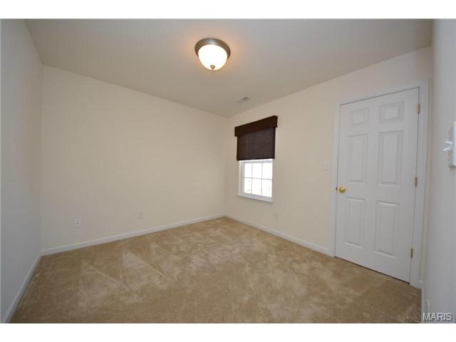 332 Wild Oak Dr, O'fallon, MO 63368 photo 16