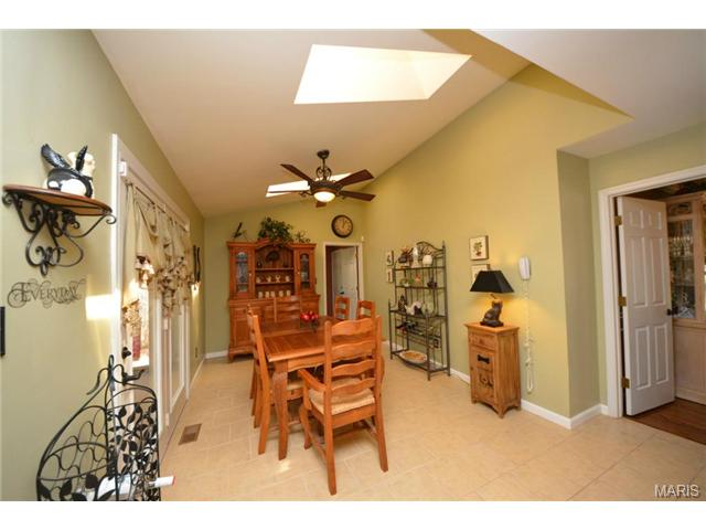 214 Timber Tree Ct, Ballwin, MO 63011 photo 10