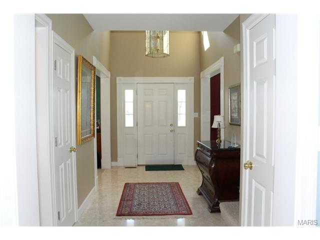 222 Pointe Lucerne Ct, Ballwin, MO 63011 photo 4