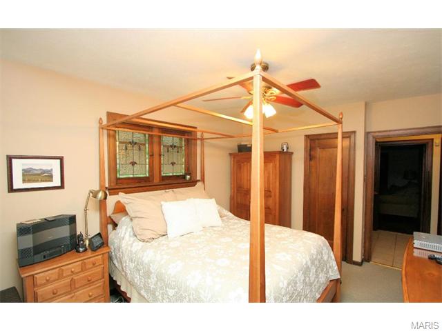 5717 Gresham Ave, Saint Louis, MO 63109 photo 23