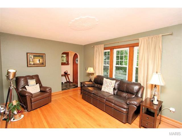 5717 Gresham Ave, Saint Louis, MO 63109 photo 9