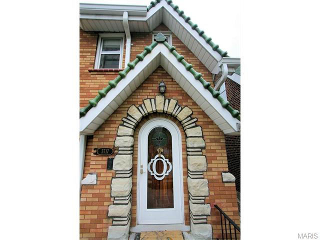 5717 Gresham Ave, Saint Louis, MO 63109 photo 4