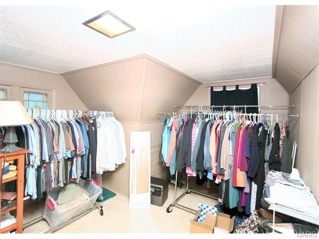 5717 Gresham Ave, Saint Louis, MO 63109 photo 36