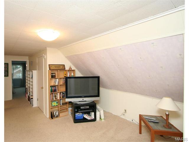 5717 Gresham Ave, Saint Louis, MO 63109 photo 34