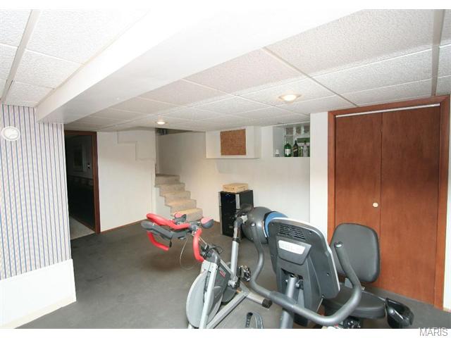 5717 Gresham Ave, Saint Louis, MO 63109 photo 38