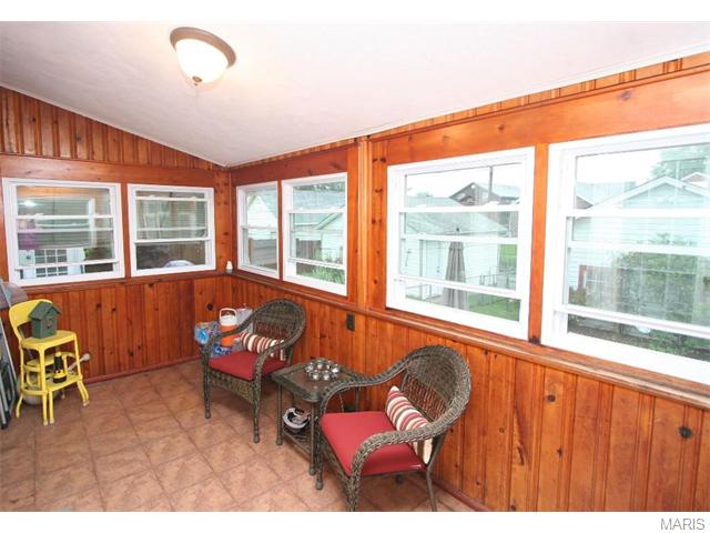 5717 Gresham Ave, Saint Louis, MO 63109 photo 21