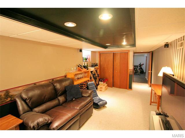 5717 Gresham Ave, Saint Louis, MO 63109 photo 40