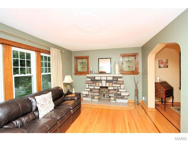 5717 Gresham Ave, Saint Louis, MO 63109 photo 8