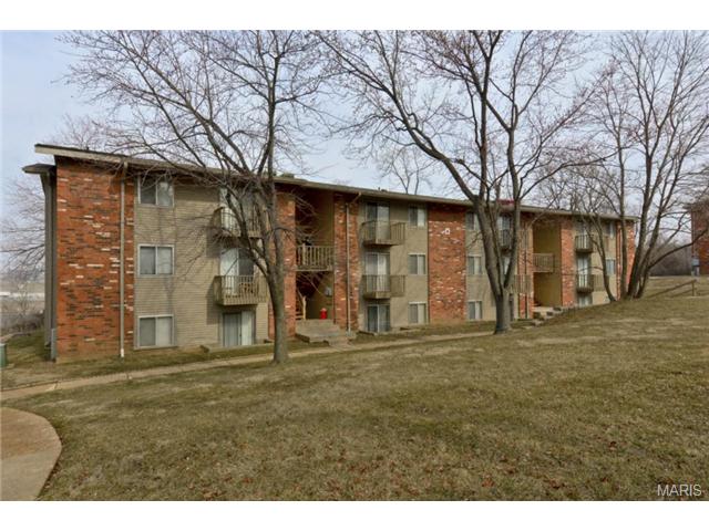 4434 Normandy Trace Dr #e, Saint Louis, MO 63121 photo 1