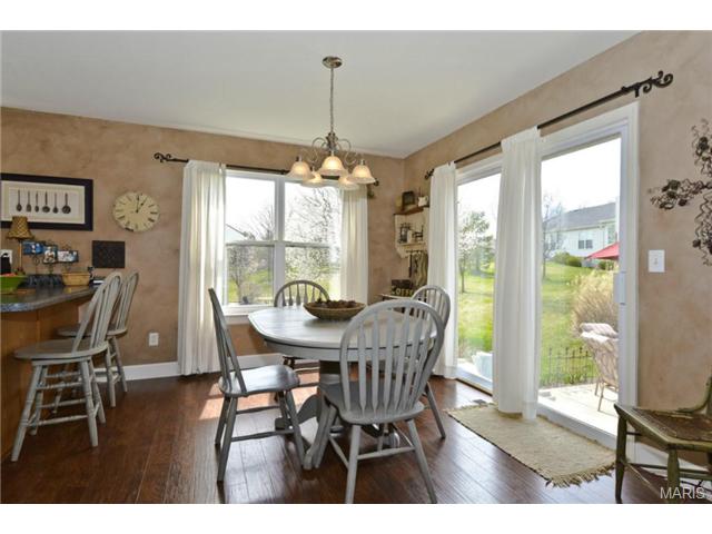 376 Falcon Hill Dr, O'fallon, MO 63368 photo 3