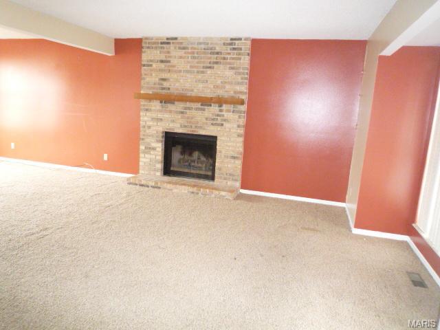 10 Edgemere Ct, Black Jack, MO 63033 photo 4