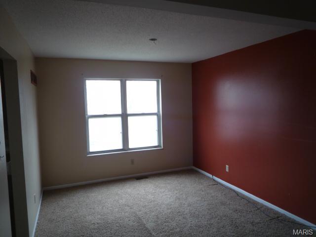 10 Edgemere Ct, Black Jack, MO 63033 photo 6