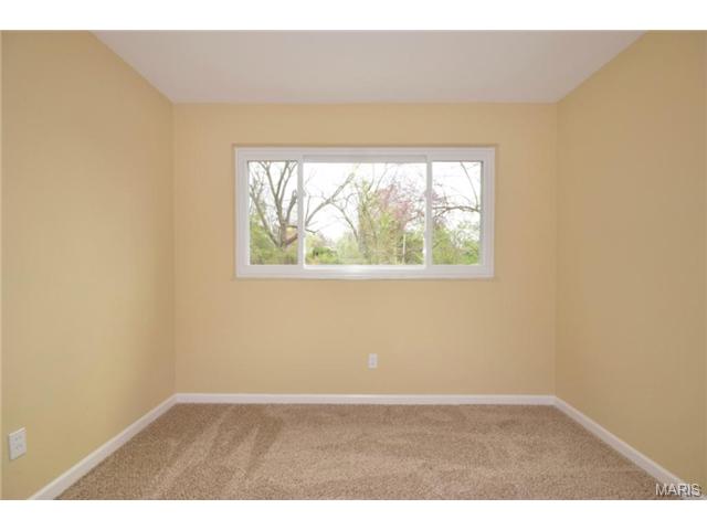 104 Calico Ln, Ballwin, MO 63011 photo 13