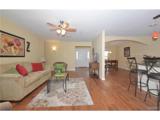 104 Calico Ln, Ballwin, MO 63011 photo 7