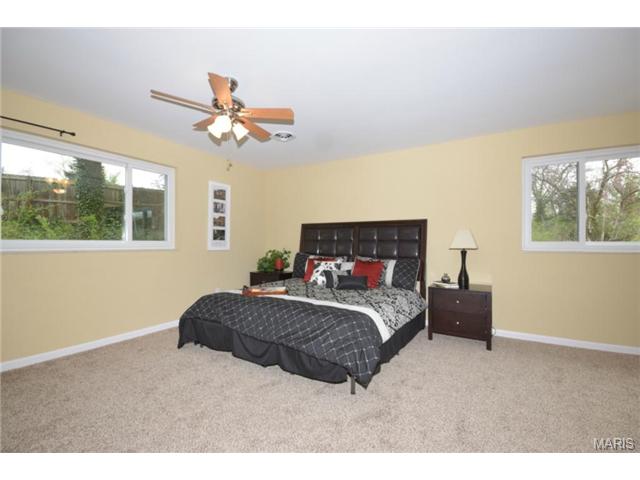 104 Calico Ln, Ballwin, MO 63011 photo 11