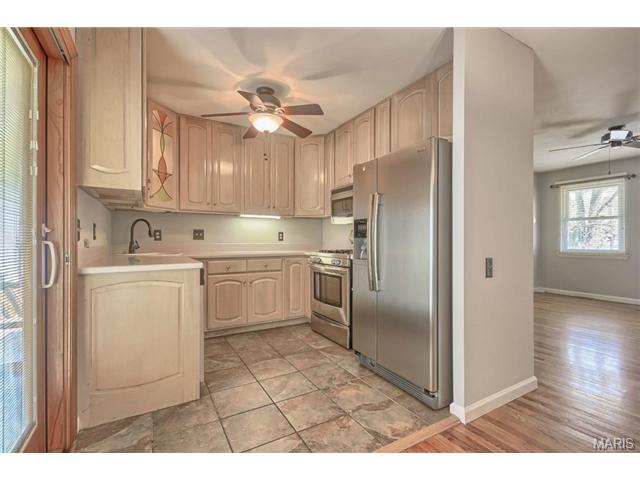 501 Thornlea, Ballwin, MO 63011 photo 7