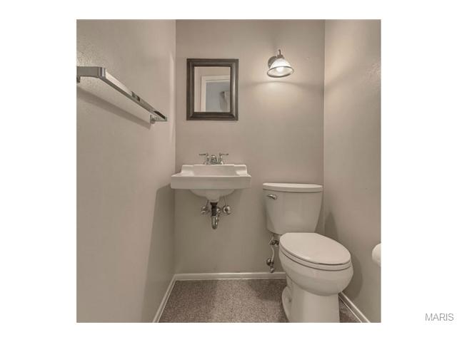 501 Thornlea, Ballwin, MO 63011 photo 17