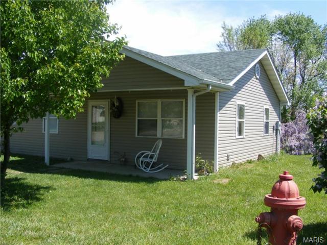 301 Barcliff, Belle, MO 65013 photo 1