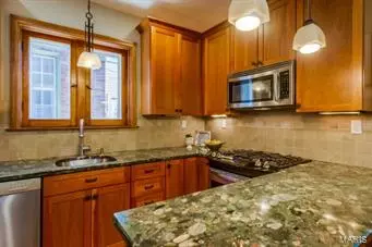6447 Devonshire Ave, Saint Louis, MO 63109 photo 11