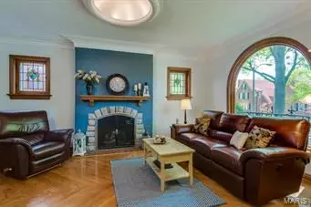 6447 Devonshire Ave, Saint Louis, MO 63109 photo 6