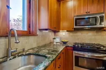 6447 Devonshire Ave, Saint Louis, MO 63109 photo 12