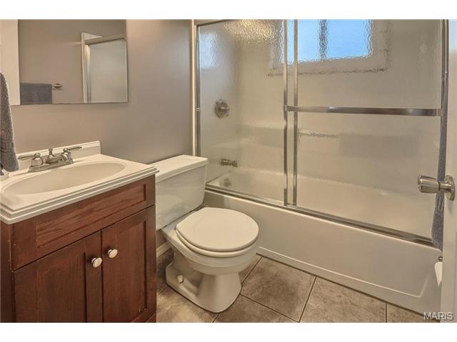 236 Lakeside, Ballwin, MO 63021 photo 10