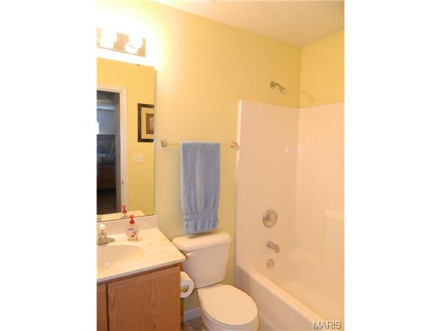 730 Homerun Dr, O'fallon, MO 63366 photo 12