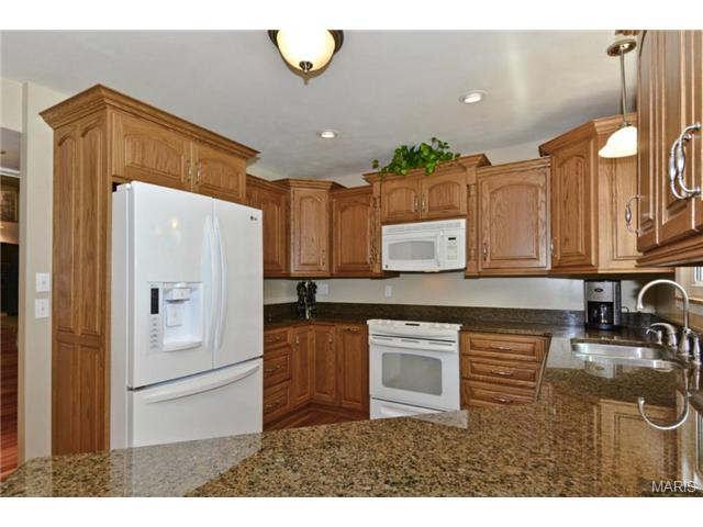 1069 Pinrun, Ballwin, MO 63011 photo 16