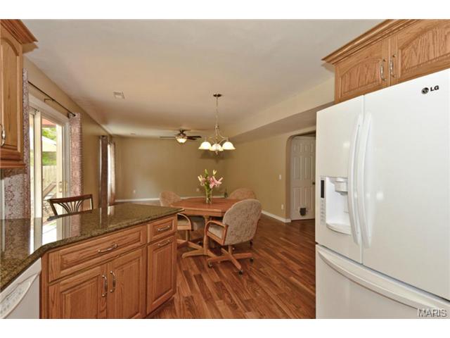 1069 Pinrun, Ballwin, MO 63011 photo 15