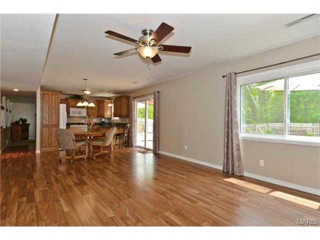 1069 Pinrun, Ballwin, MO 63011 photo 9