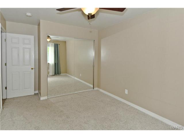 1069 Pinrun, Ballwin, MO 63011 photo 27