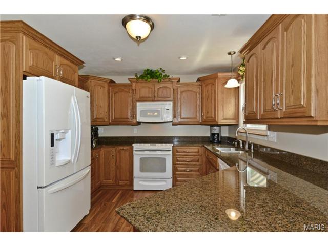 1069 Pinrun, Ballwin, MO 63011 photo 12