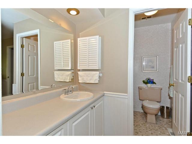 1069 Pinrun, Ballwin, MO 63011 photo 23